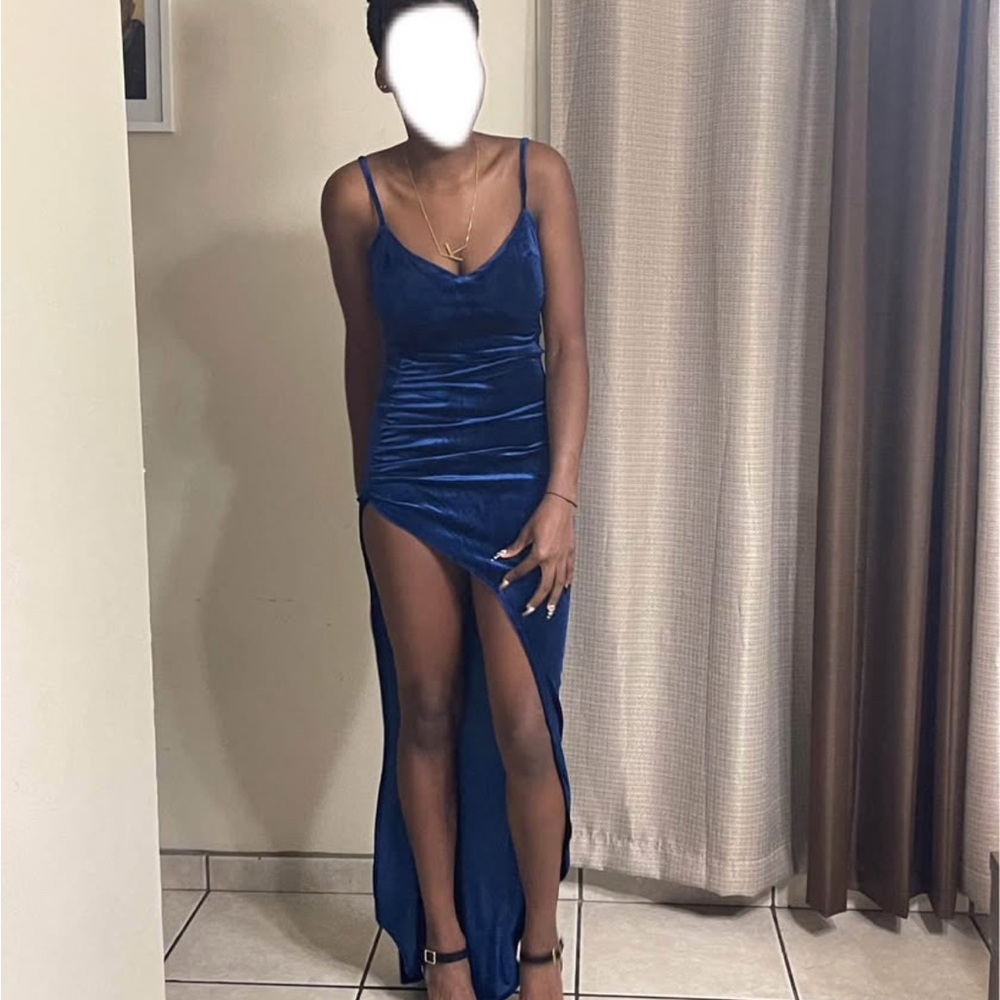 Elegant Blue Velvet Dress